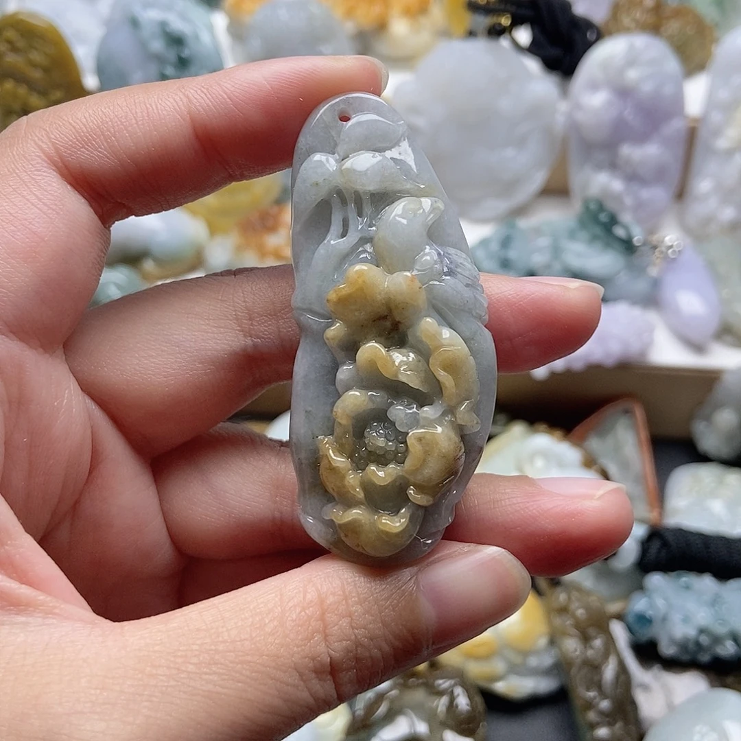 翡翠未镶嵌颈饰翡翠