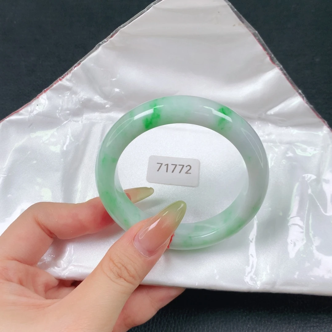 未镶嵌手镯翡翠天然翡翠手镯04
