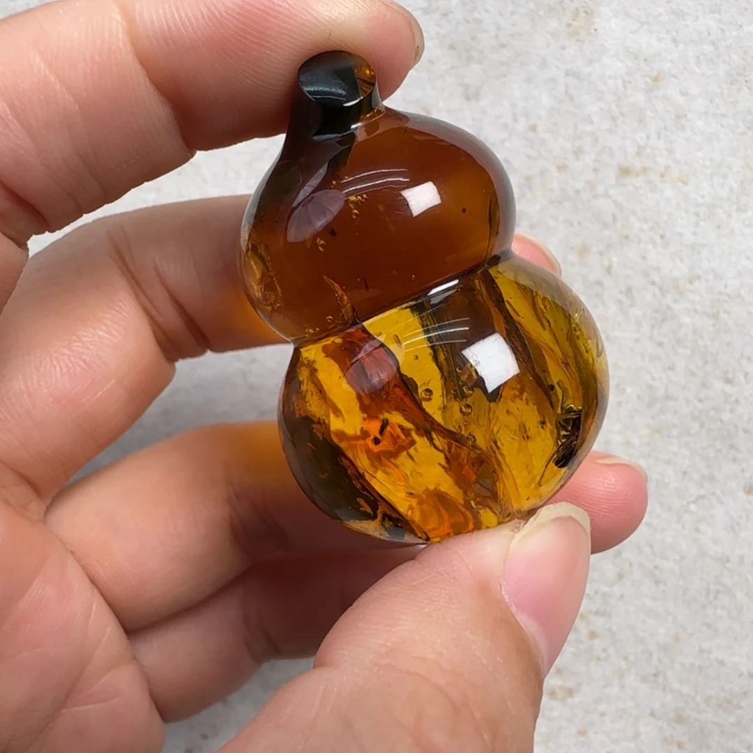 虫珀未镶嵌珠宝奇石