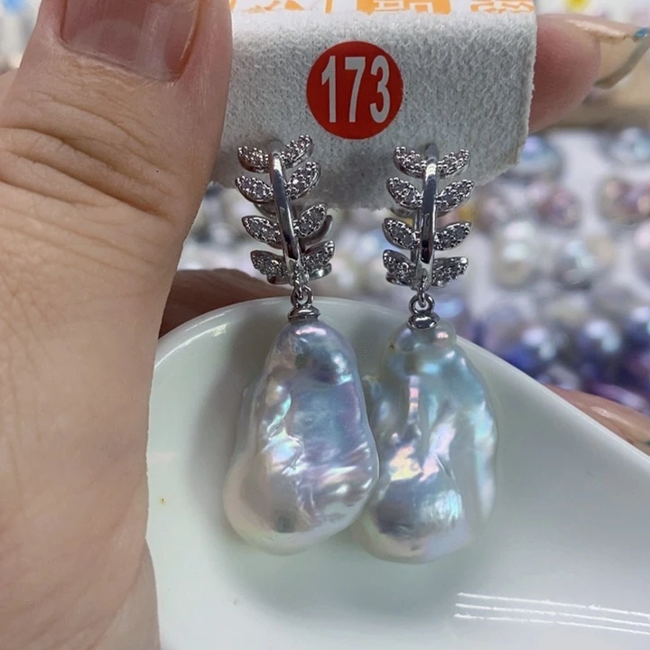 银S925镶嵌耳饰淡水珍珠