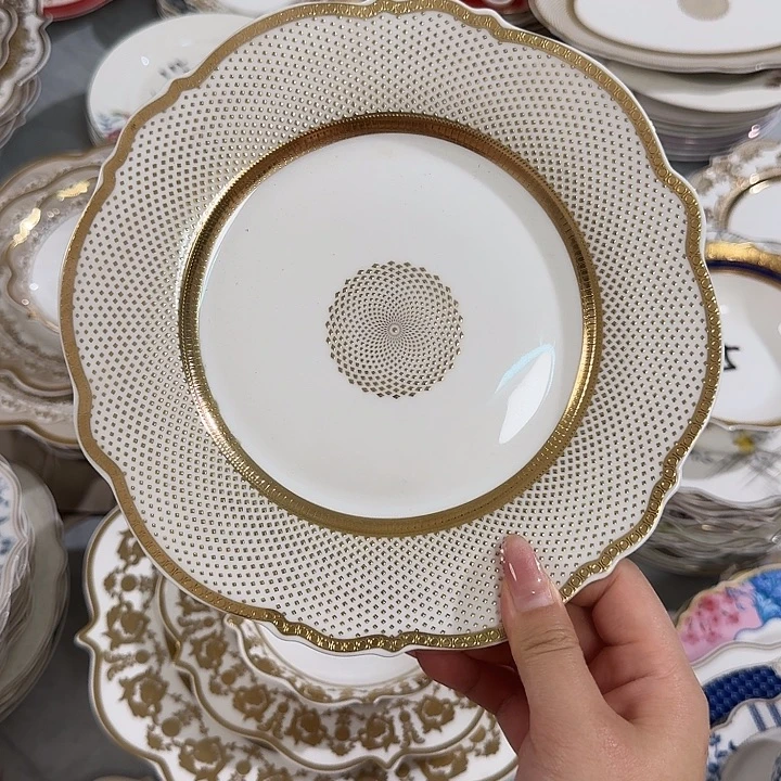 宜***瓷8英寸金边平盘2个