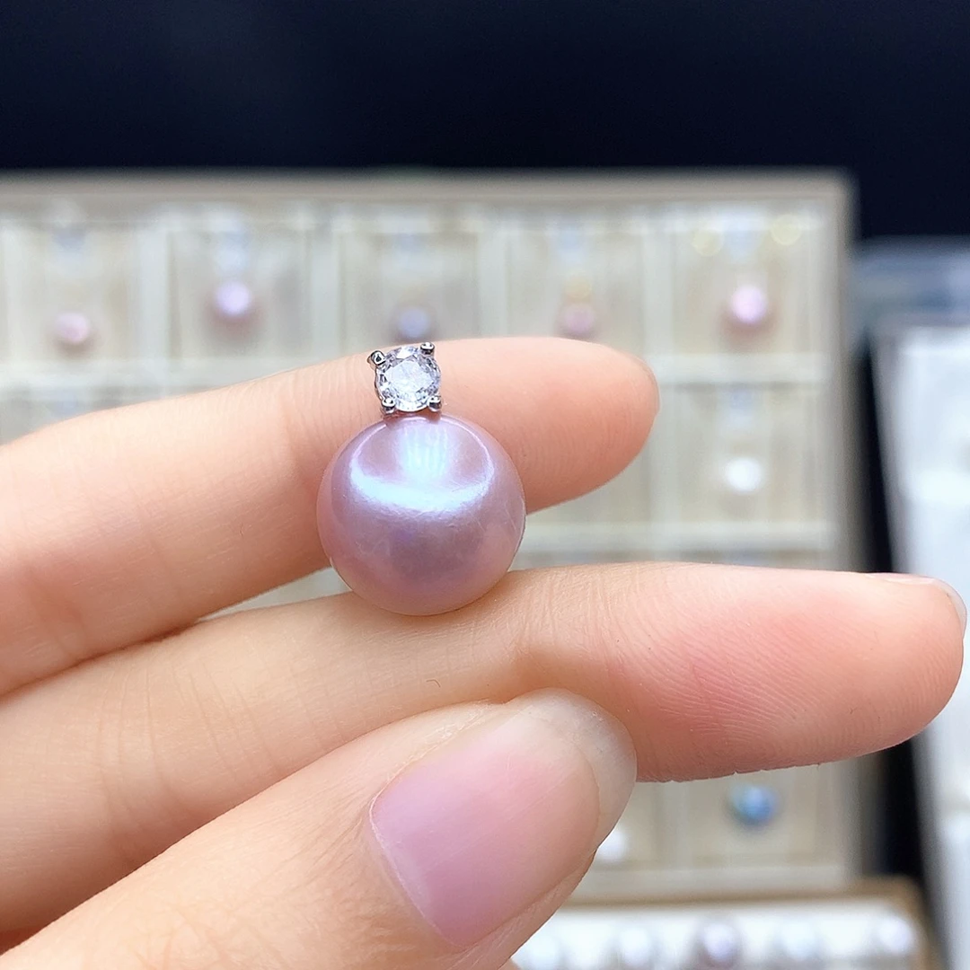 淡水珍珠合金颈饰R**y