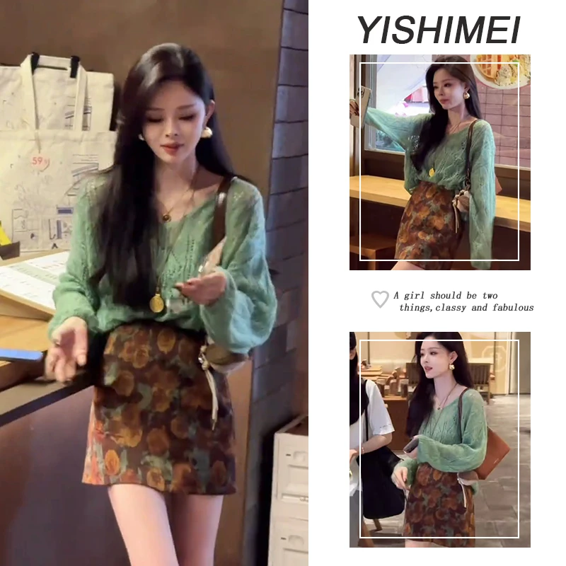 早秋时尚穿搭2025年新款爆款v领纯色长袖针织上衣a字短裙两件套装