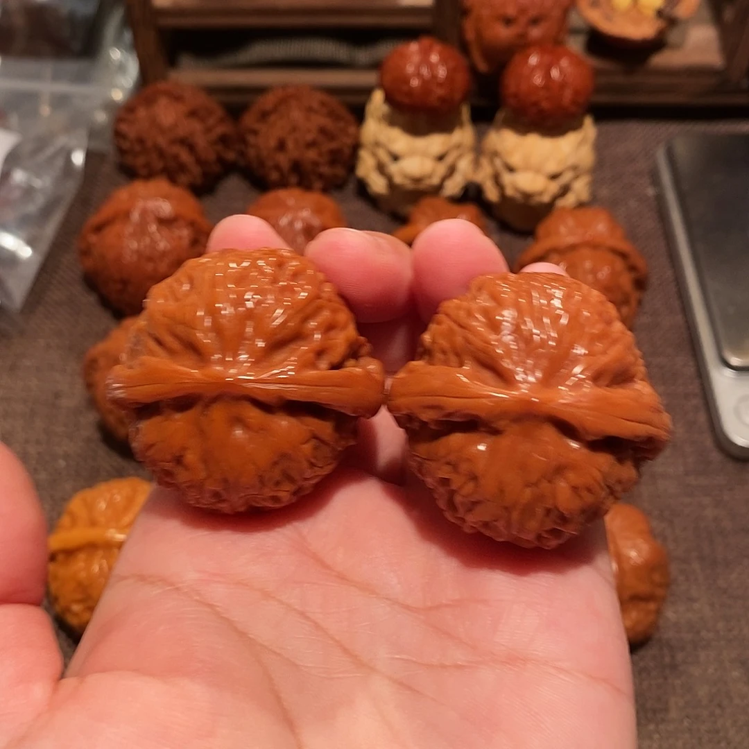 文玩核桃吊坠40宫灯1701