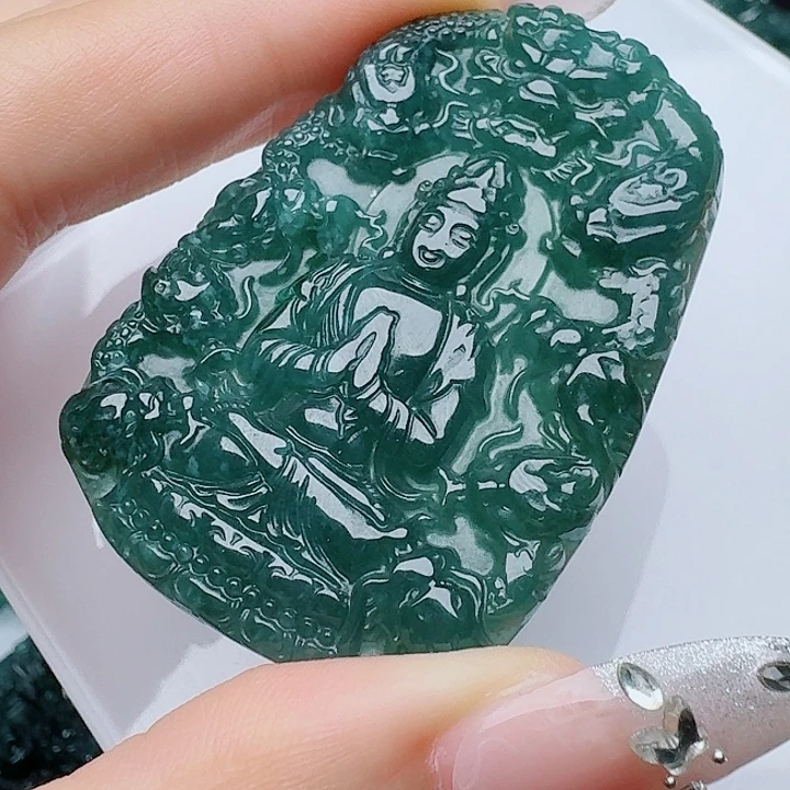 翡翠未镶嵌颈饰天然的A货翡翠多样性发其一