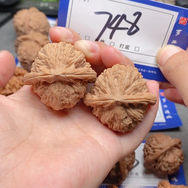 把件桃核桂****拳40白狮子748号牌