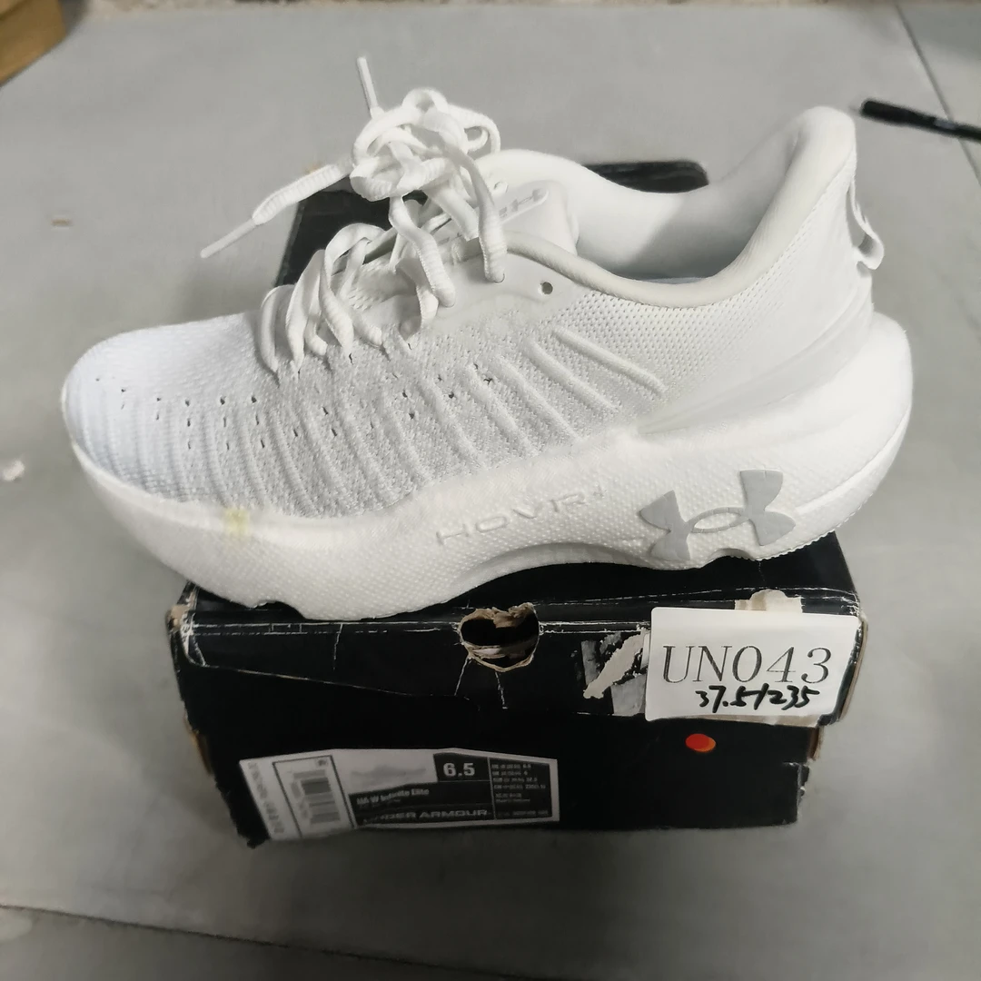 断码运动鞋-安德玛-UN043