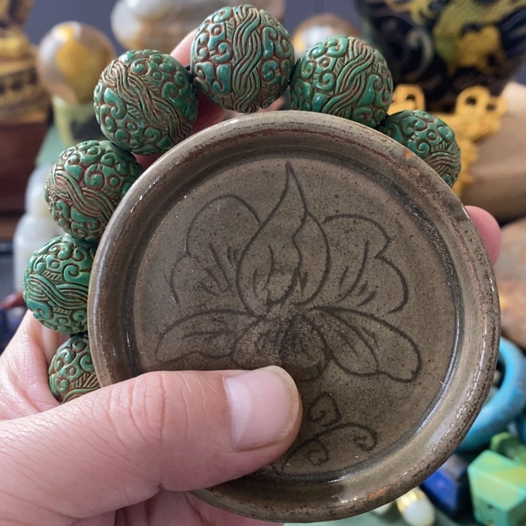 用***2瓷片精美礼品赠送给您哦