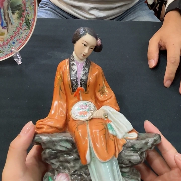 摆件哈哈哈哈哈哈哈哈了