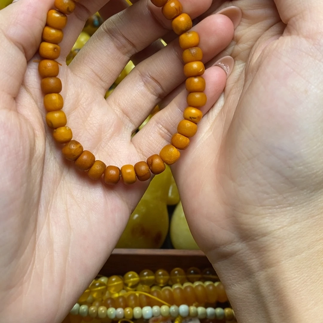 琥珀未镶嵌珠宝奇石蜜蜡