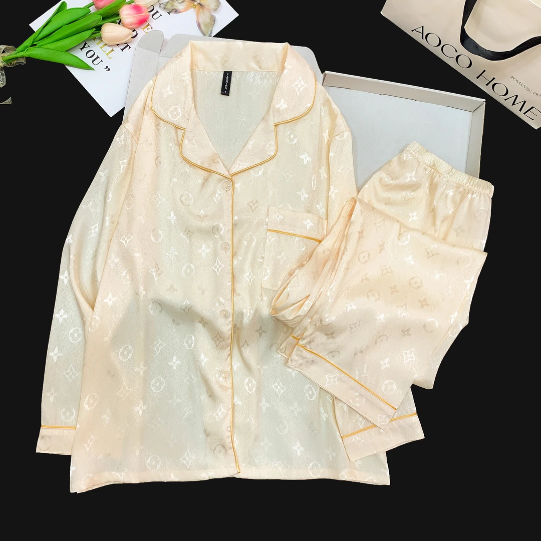 【老花】长袖长裤带胸垫冰丝睡衣女春秋薄款家居服套装