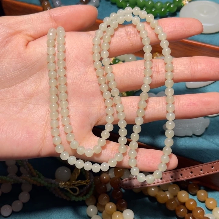 和田玉未镶嵌珠宝半成品新疆4.5m