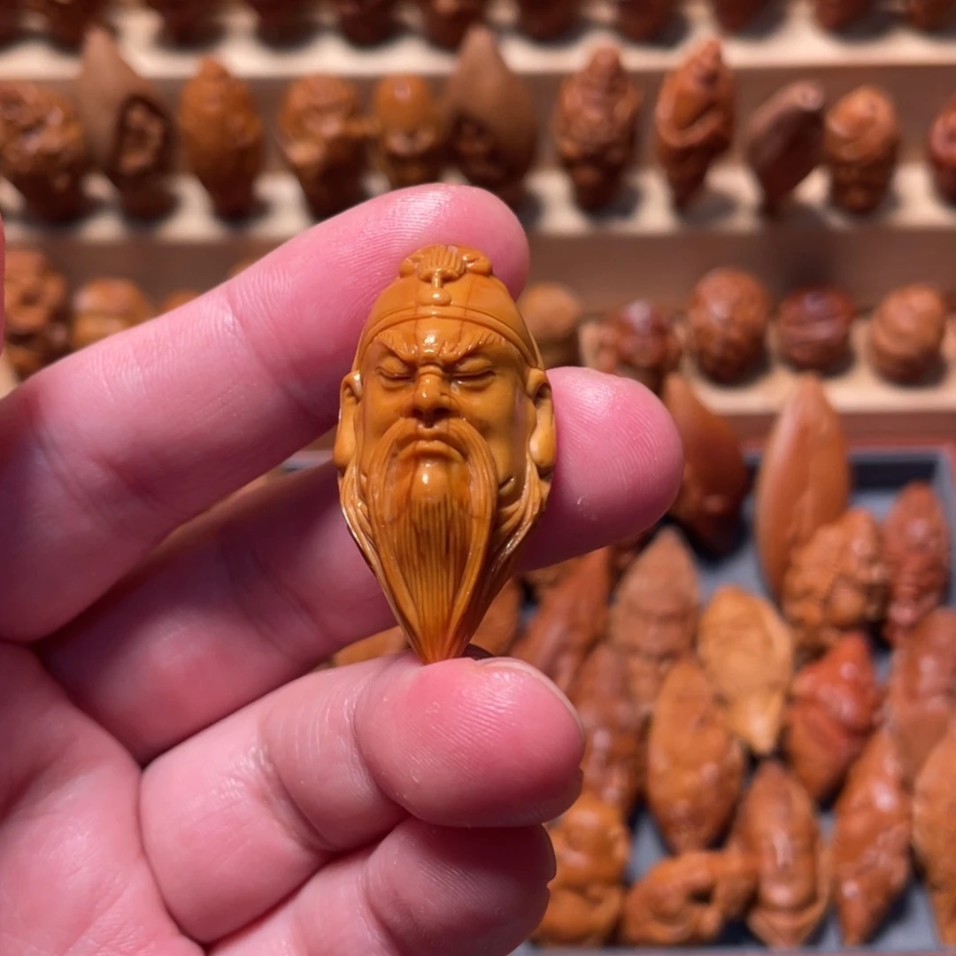 橄榄核吊坠关二爷