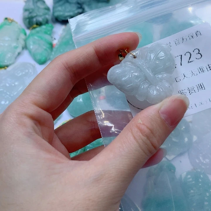 颈饰未镶嵌翡翠翡翠