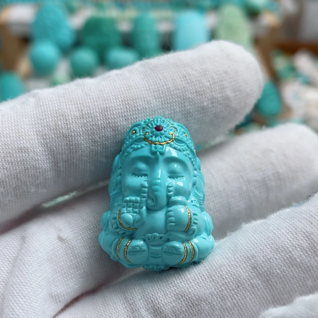 绿松石未镶嵌珠宝奇石