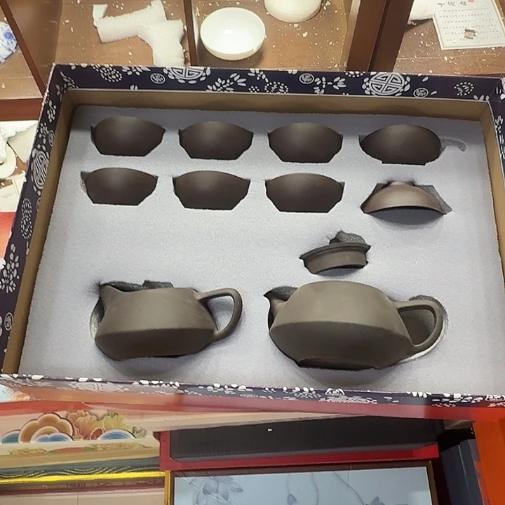 孤品茶具套装等。