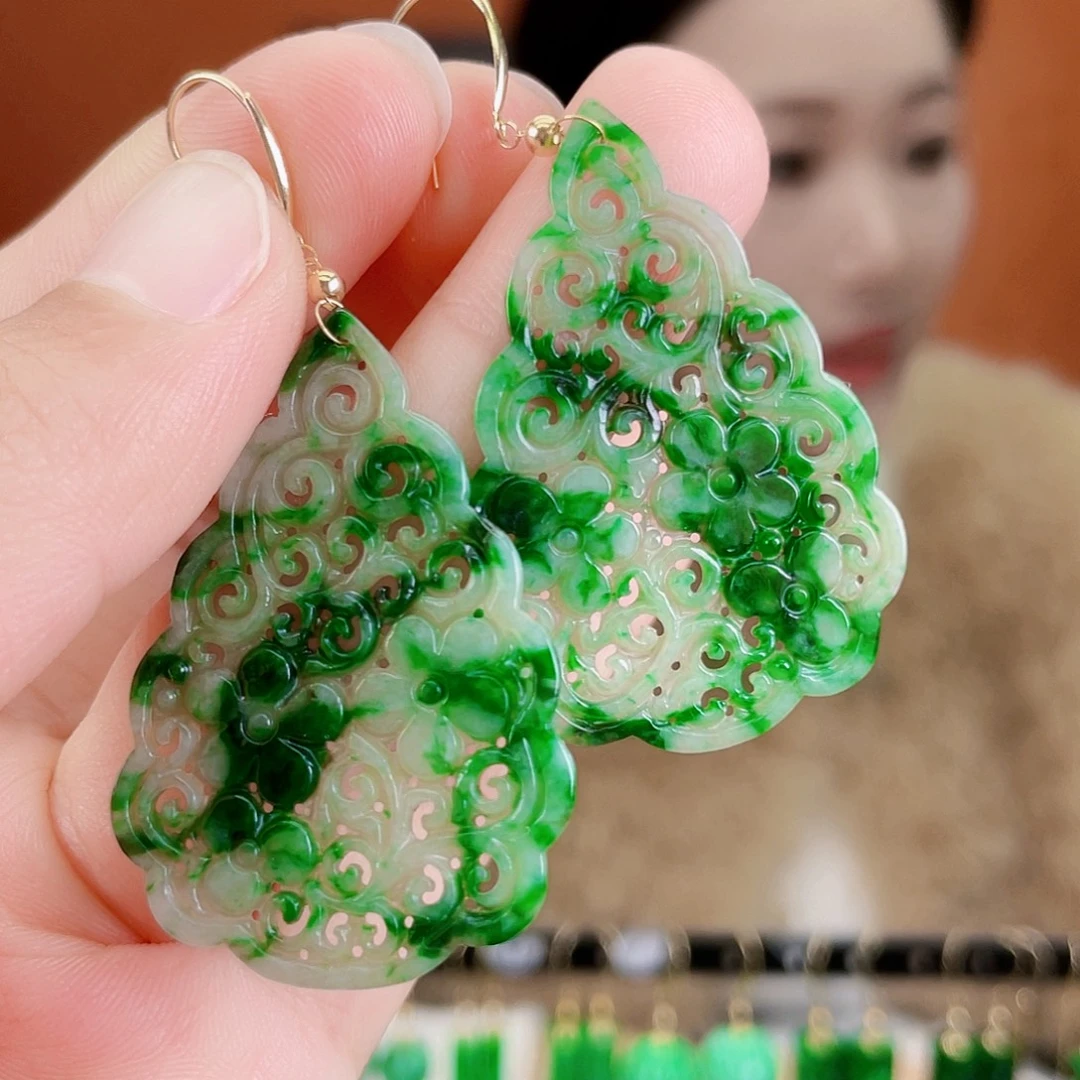 翡翠18K金镶嵌耳饰