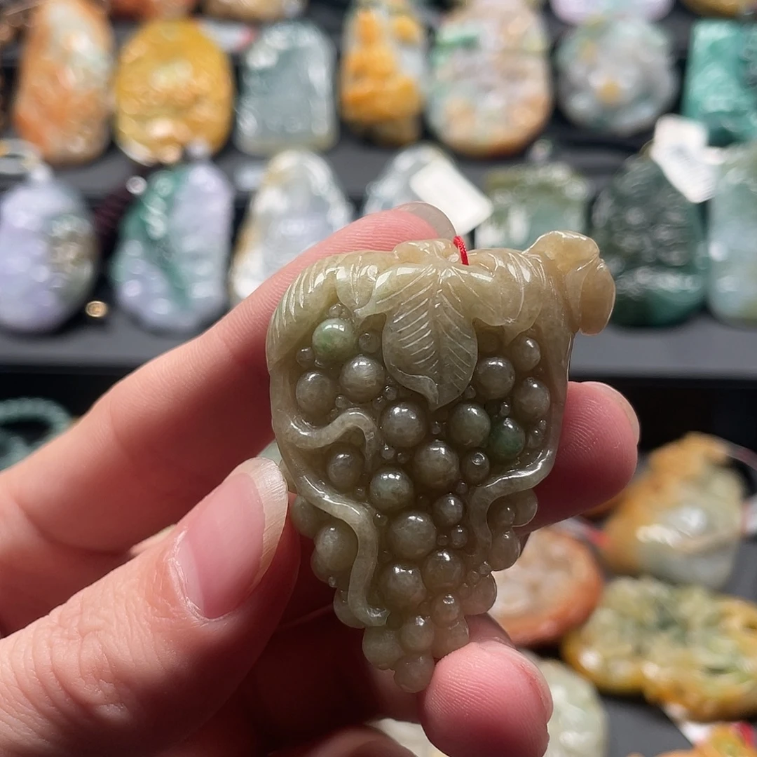 翡翠未镶嵌挂件腾冲