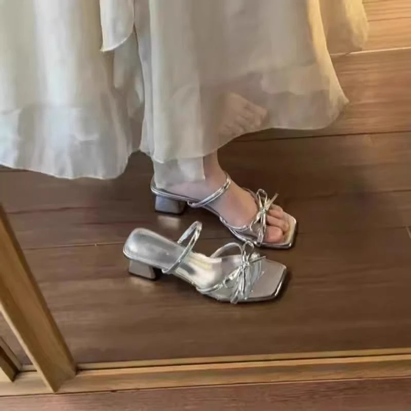 粗跟法式小凉拖鞋仙女鞋子外穿2025新款夏季百搭配裙子蝴蝶结凉鞋