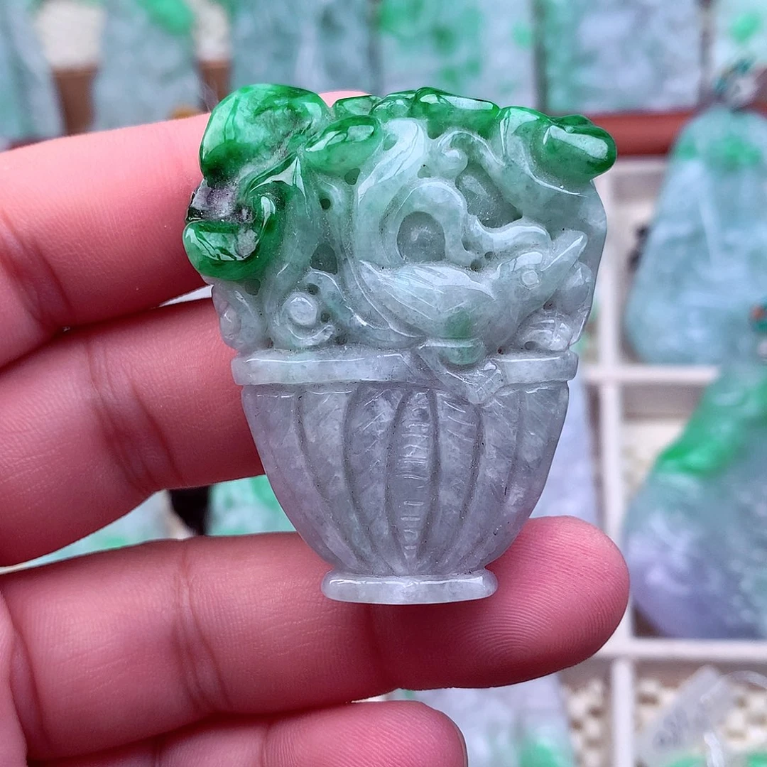 翡翠未镶嵌吊坠(不含链)