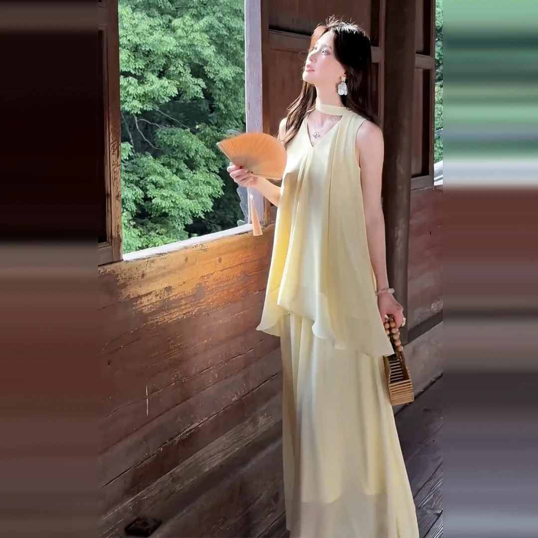 法式黄色无袖背心连衣裙女夏季2025新款早秋绝美漂亮套装长裙5112