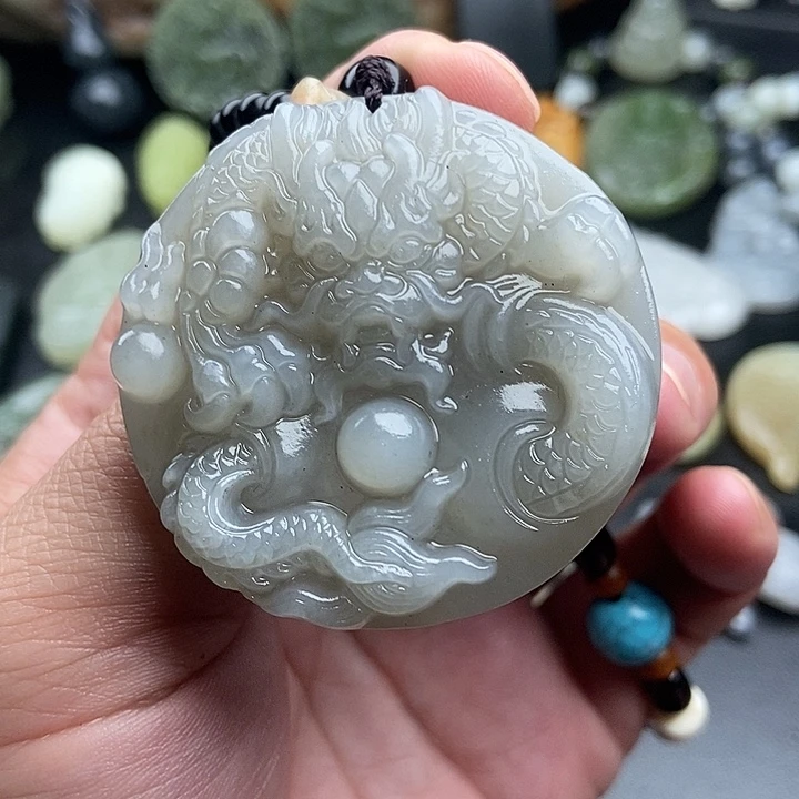 和田玉（糖玉）未镶嵌颈饰