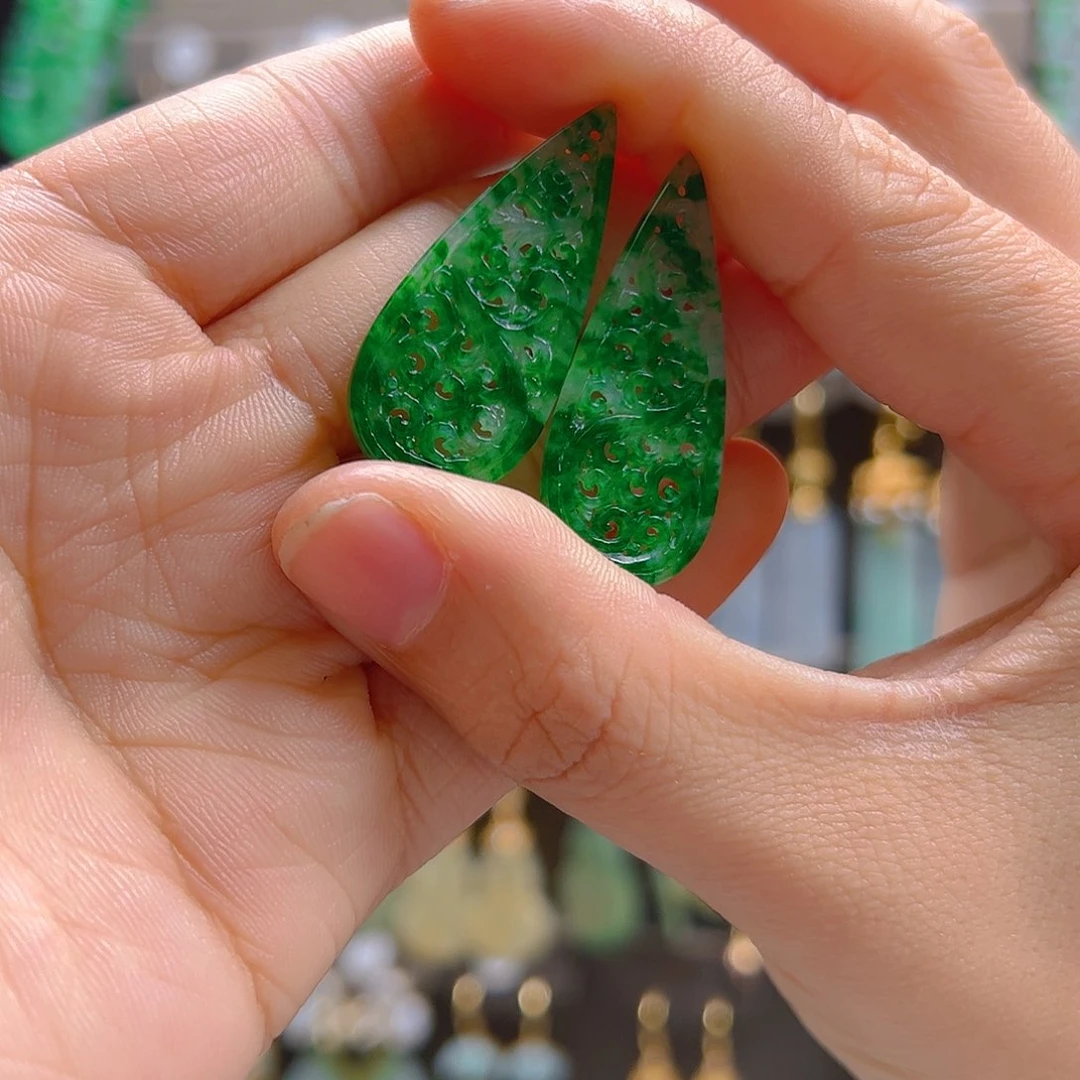 未镶嵌翡翠耳饰鱼**生