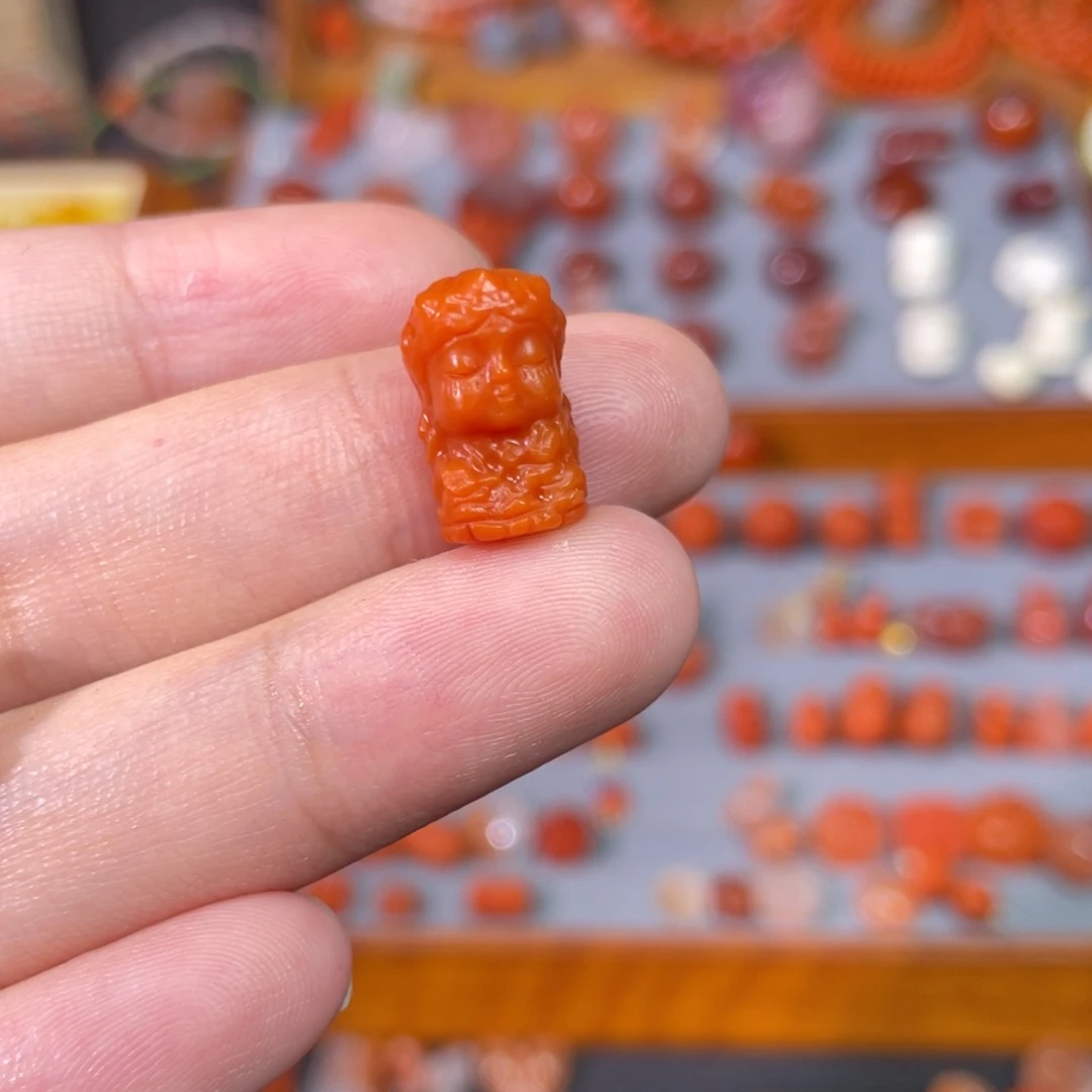 南红玛瑙未镶嵌度母