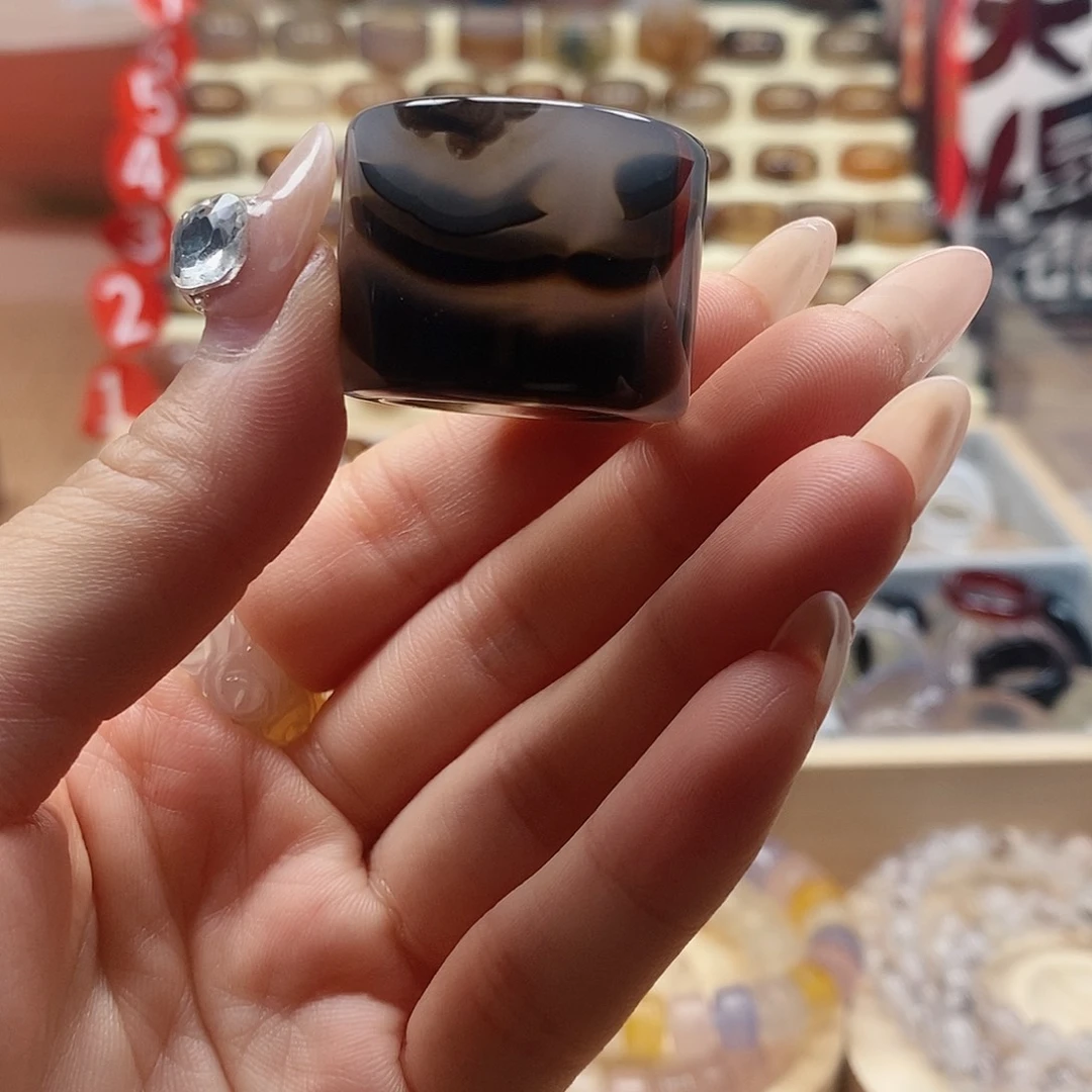 毓***子未镶嵌戒指玛瑙/玉髓