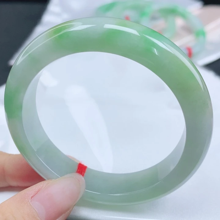 翡翠未镶嵌手镯缅甸54.8细腻黄加绿正圈