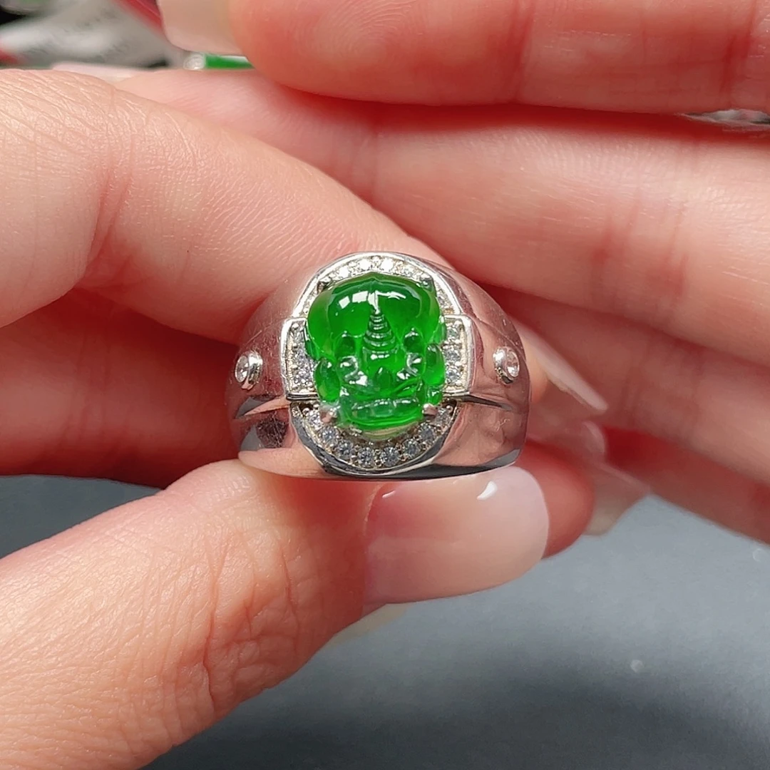 翡翠银S925镶嵌戒指没有运费险2385