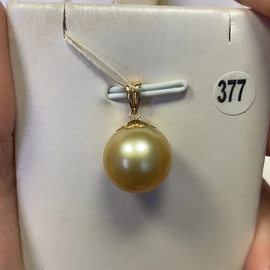 18K金镶嵌吊坠(不含链)海水珍珠13.1mm