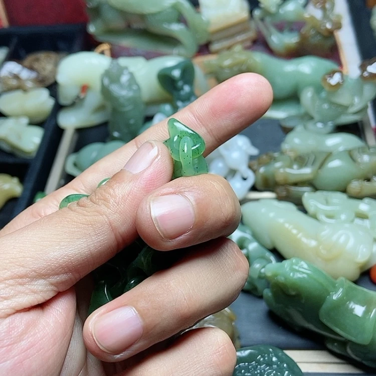 【闪购商品】和田玉颈饰未镶嵌崔*彬