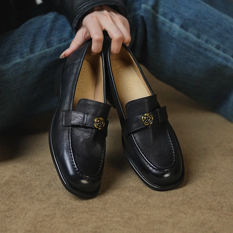 头层牛皮水洗牛皮低跟圆头572-3