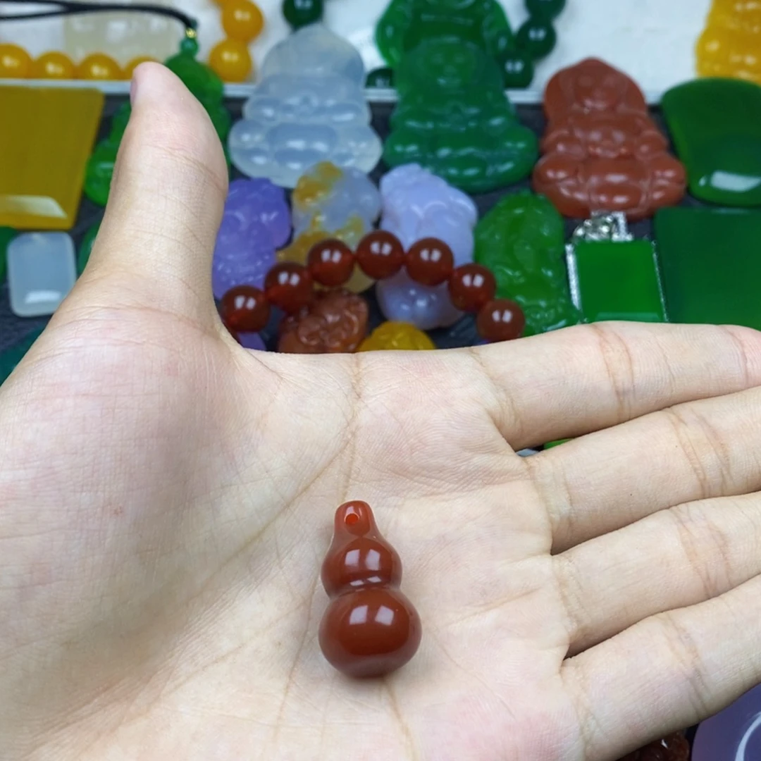 玛瑙/玉髓颈饰未镶嵌山*海