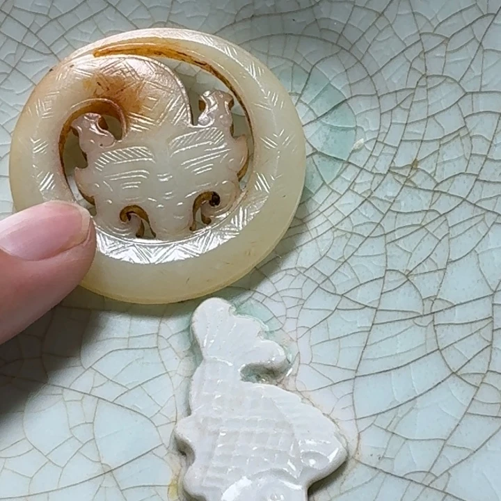 平***凡瓷片双鱼青瓷开片大碗