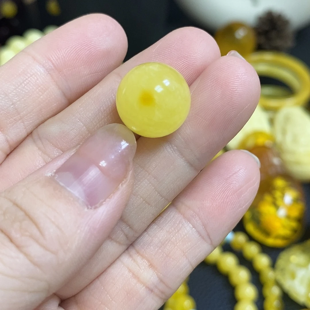 琥珀未镶嵌裸石015