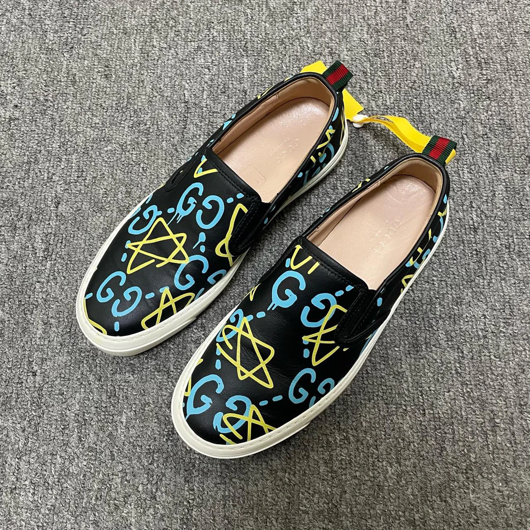 95新 GUCCI/古驰 圆头套穿时尚板鞋  37码/7302