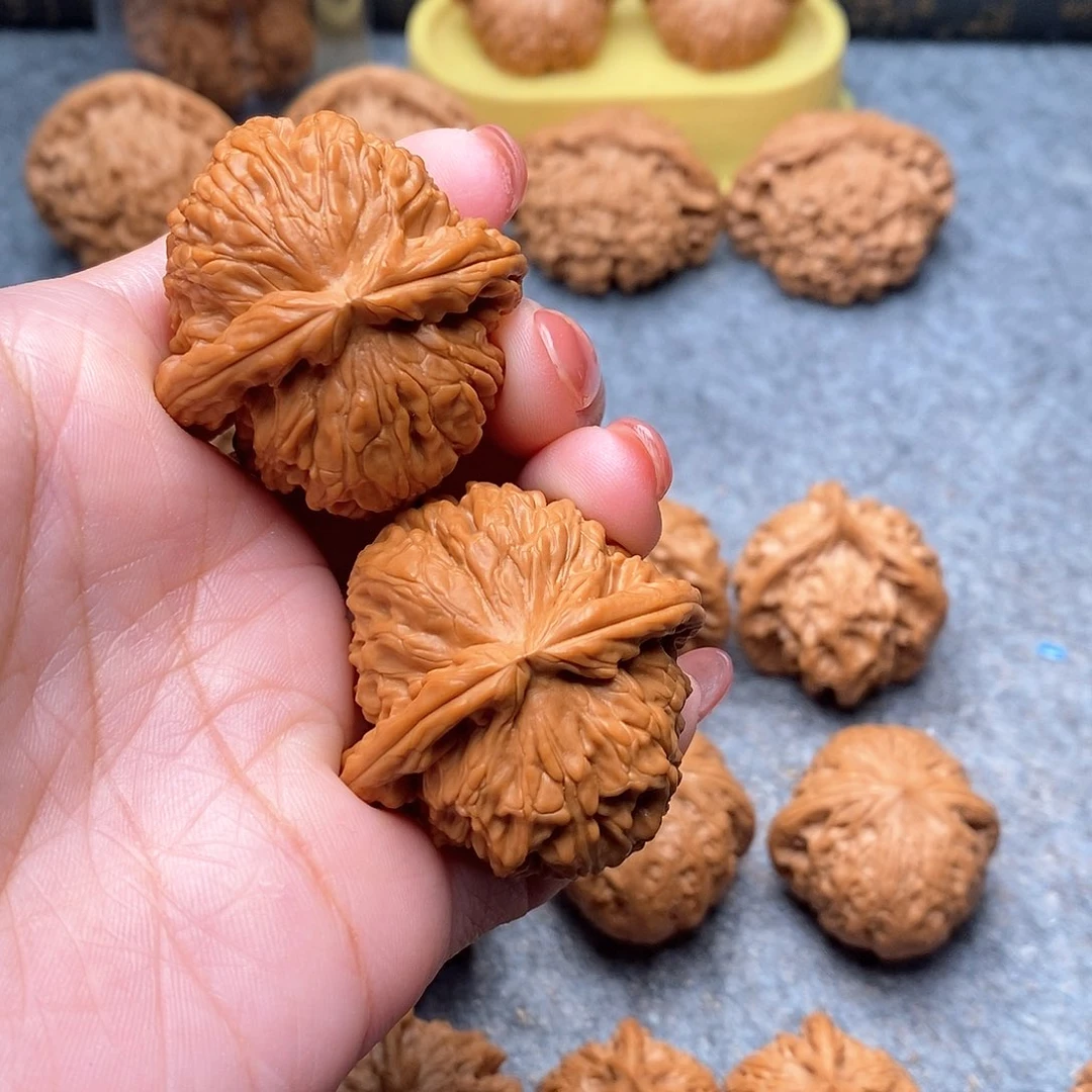 文玩核桃把件精品白狮子40+全品