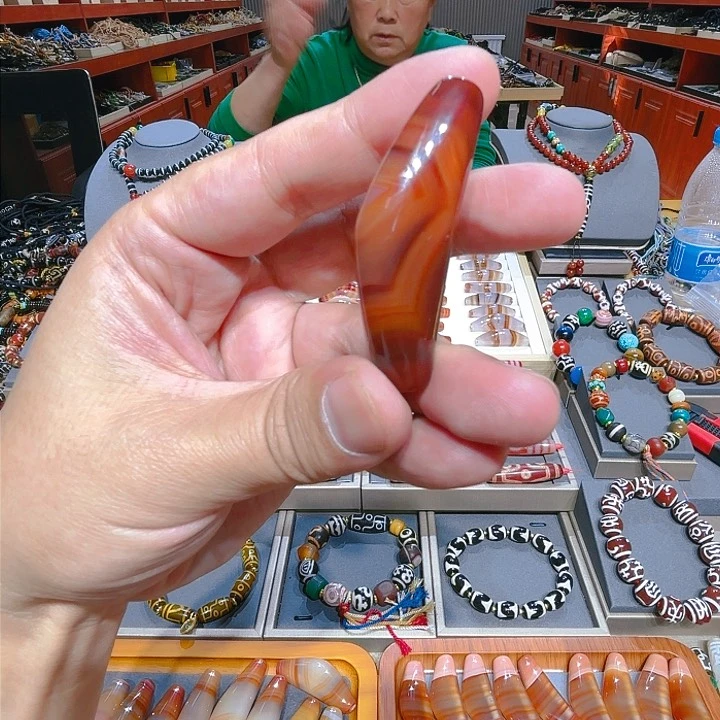 未镶嵌玛瑙/玉髓珠宝奇石简*