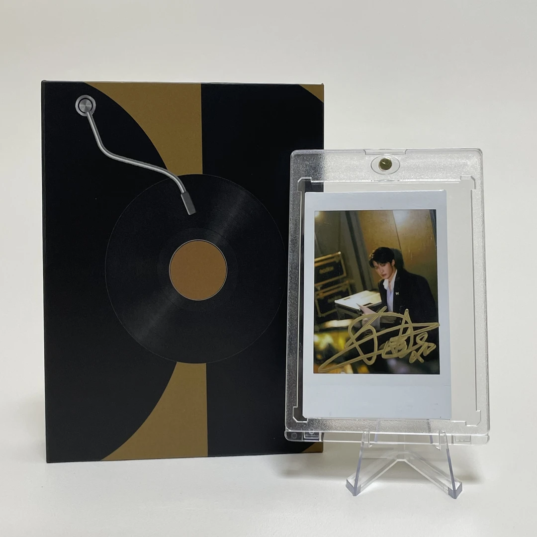 A8026【檀健次】白边 正品签名3寸拍立得照片