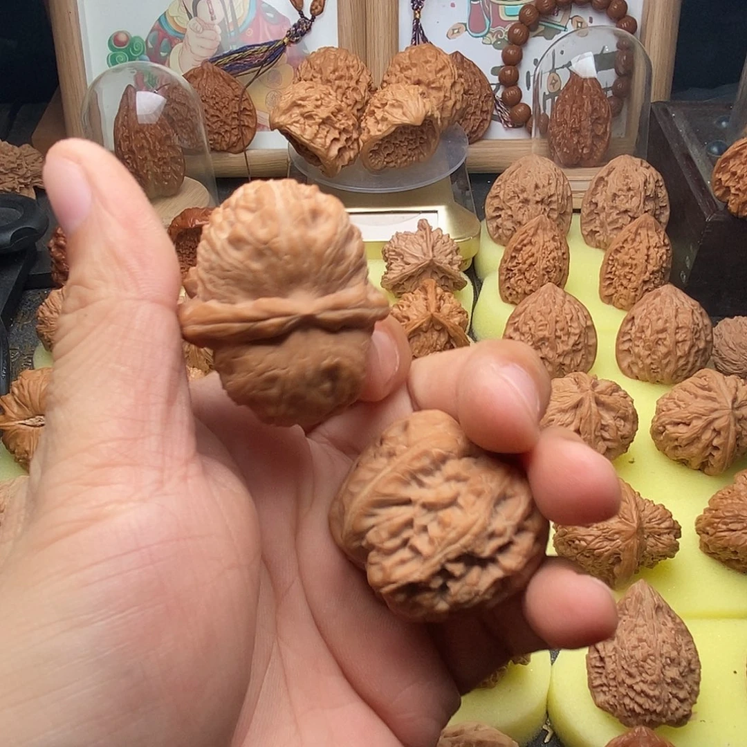 宇***王把件文玩核桃元宝