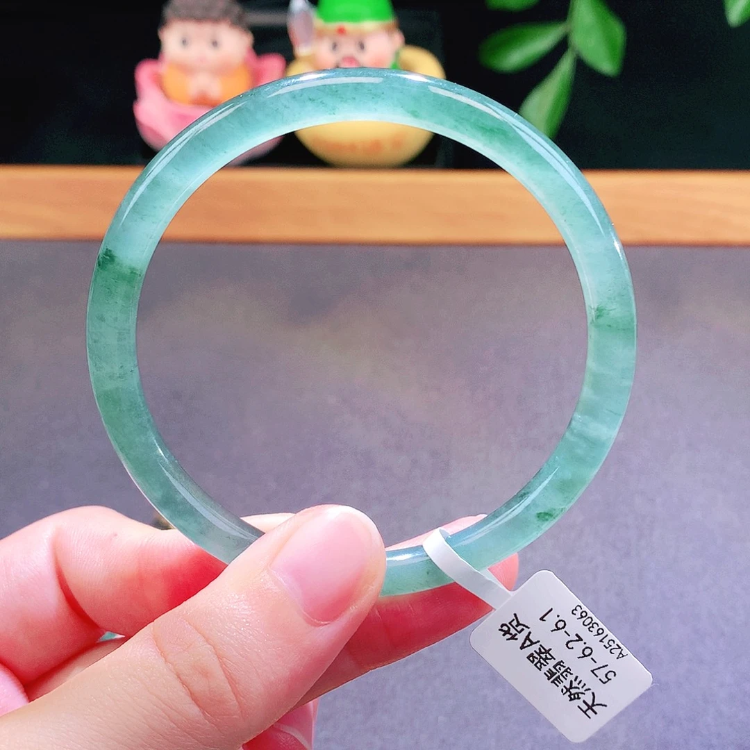 翡翠未镶嵌手镯天然翡翠