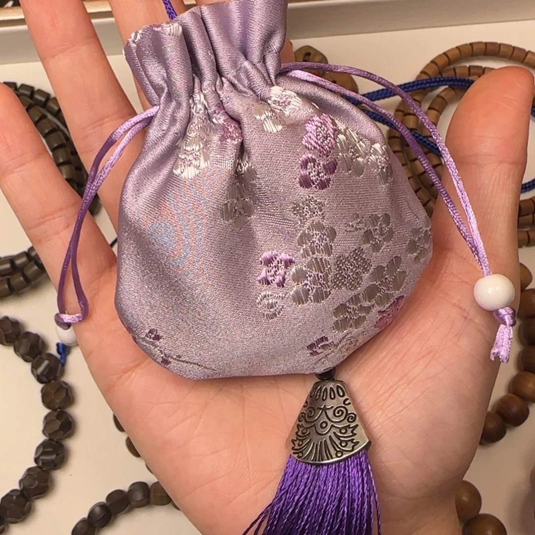 花梨木类其他香包