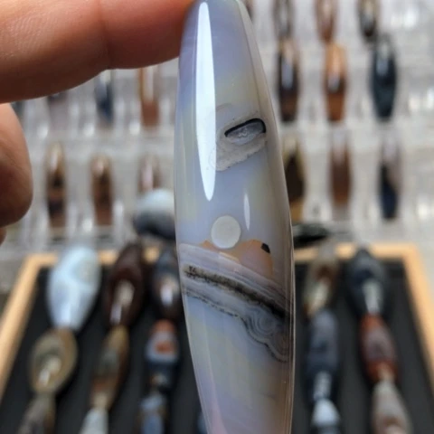 玛瑙/玉髓未镶嵌珠宝半成品
