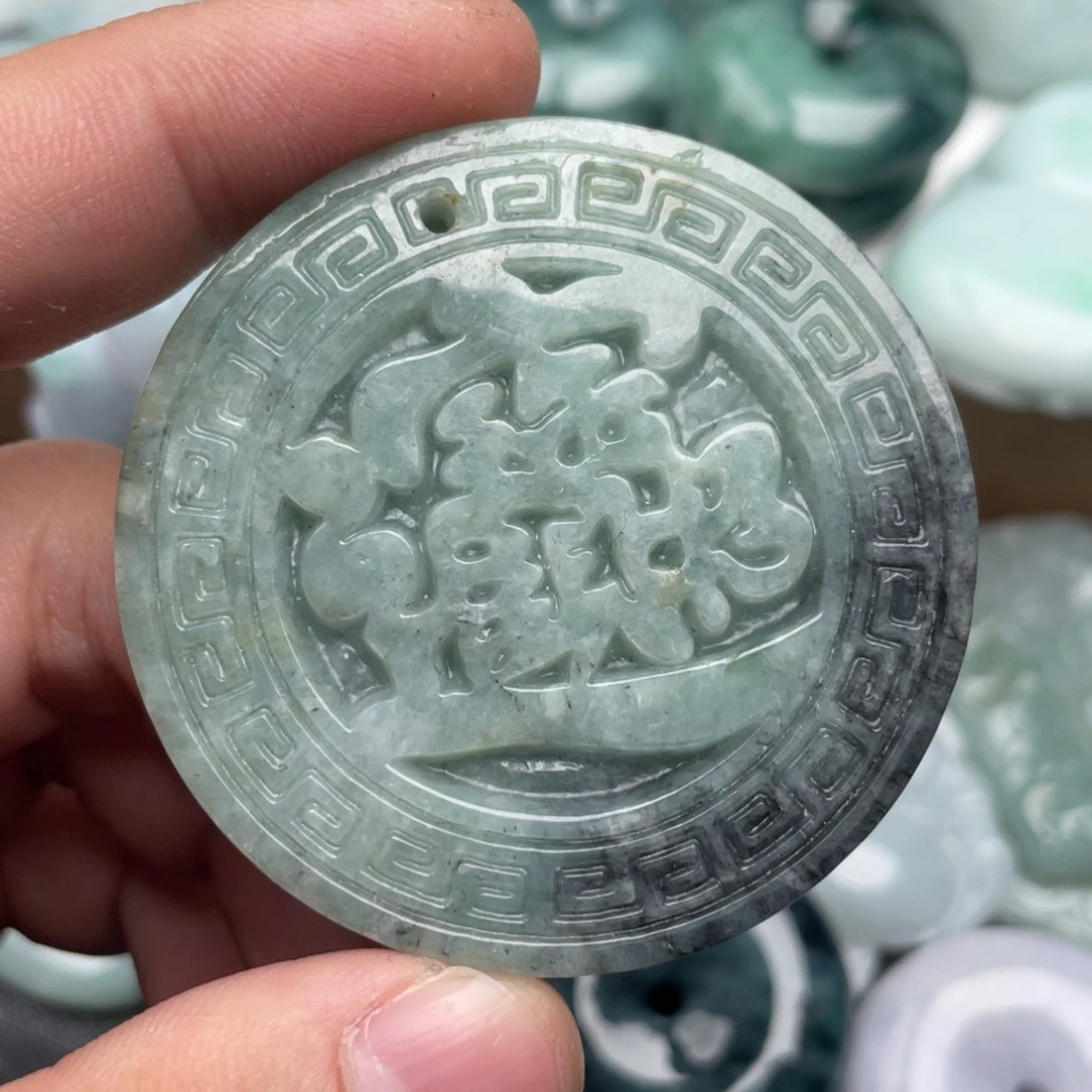 翡翠未镶嵌吊坠(不含链)