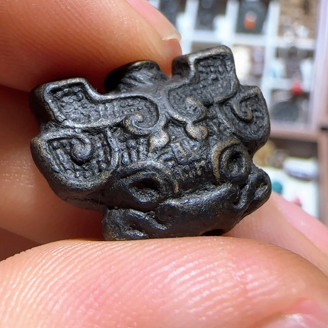 南***n吊坠……………………吊坠…………