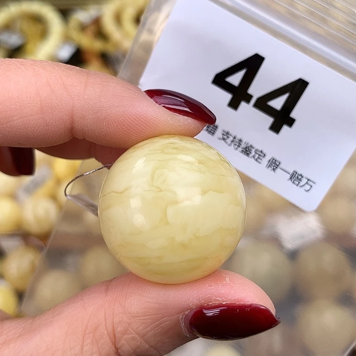 蜜蜡未镶嵌珠宝奇石27.1