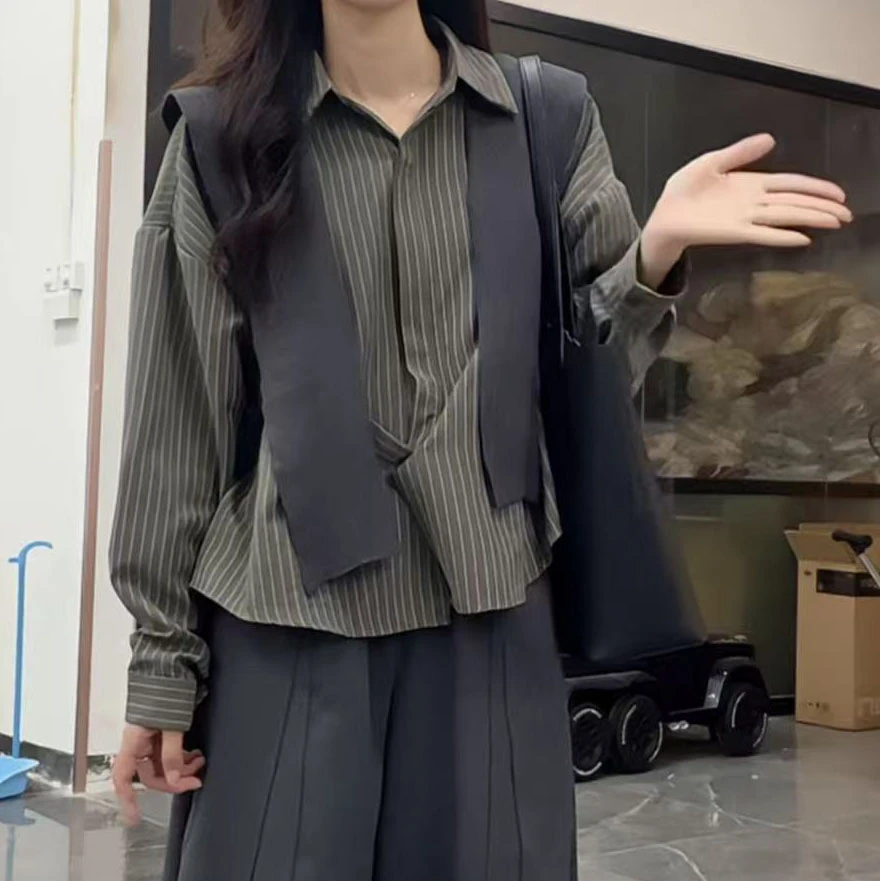今年流行穿搭2025早秋新款温柔风通勤立领条纹衬衫学院风长袖上衣