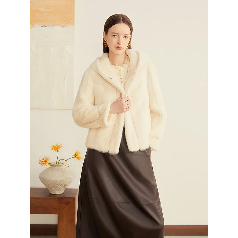 YINER音儿专选2025新款法式奢雅保暖H型连帽水貂毛皮草8C45309086